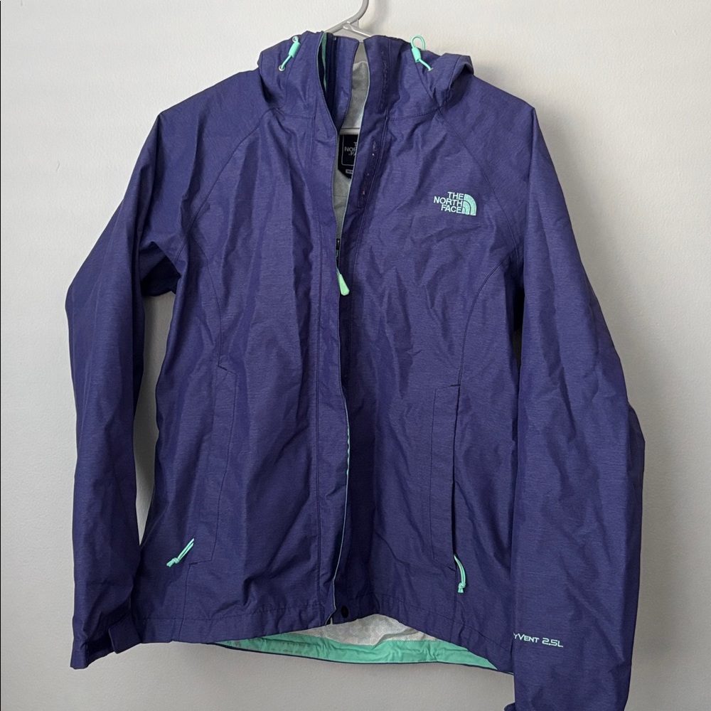 North Face Shell/ Raincoat Size Medium Purple HyVent 2.5L